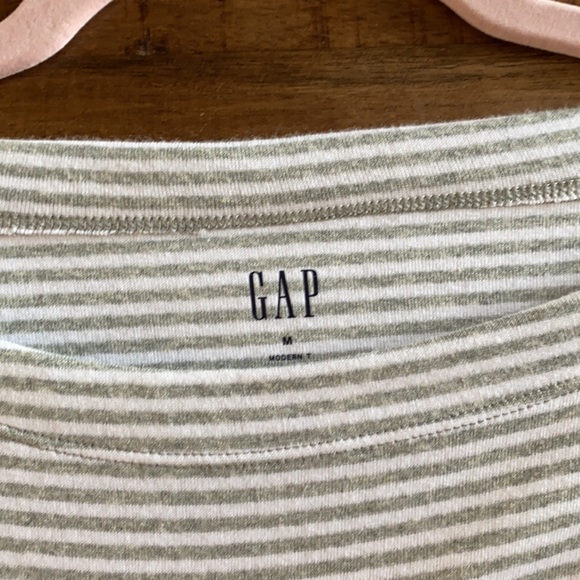 Gray and white striped shirt - Picture 3 of 3